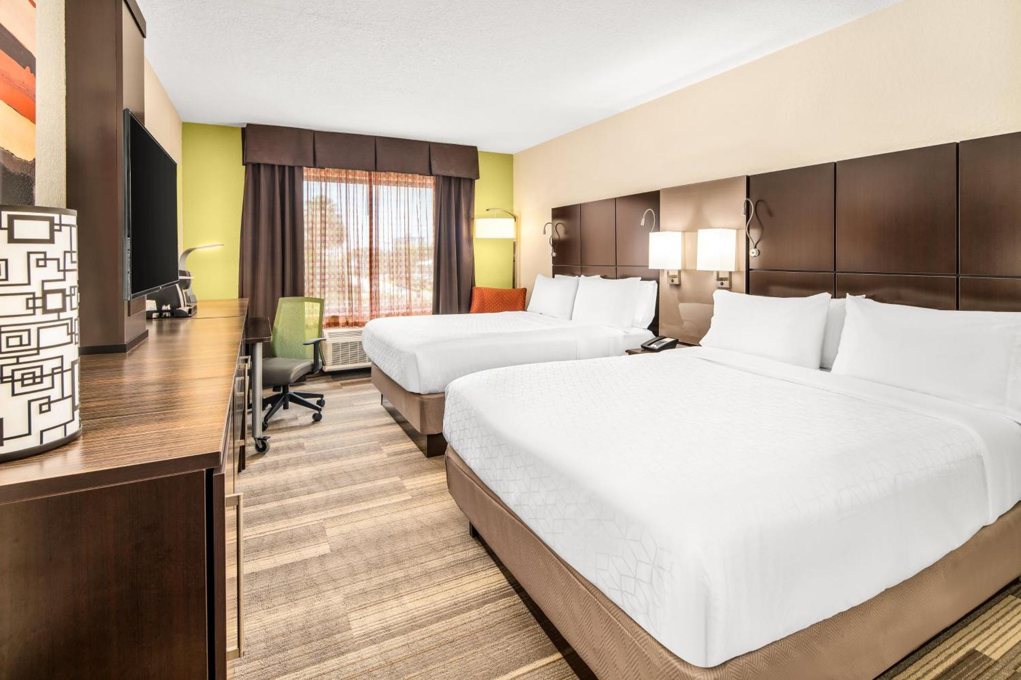 Holiday Inn Express Ft Lauderdale Cruise-Airport By Ihg Форт-Лодердейл Экстерьер фото