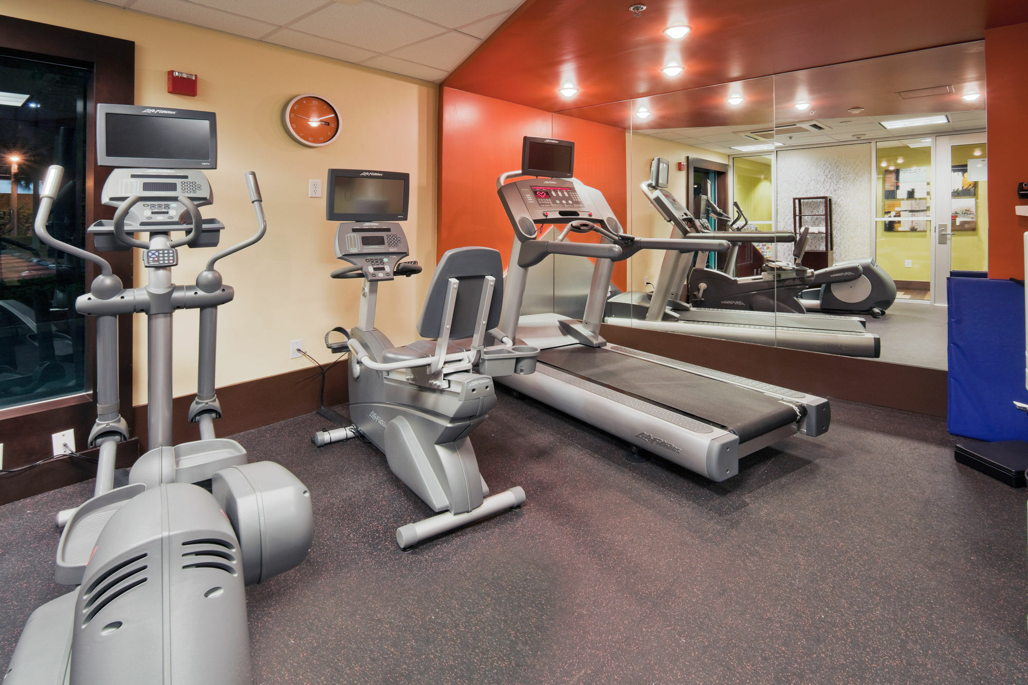 Holiday Inn Express Ft Lauderdale Cruise-Airport By Ihg Форт-Лодердейл Экстерьер фото