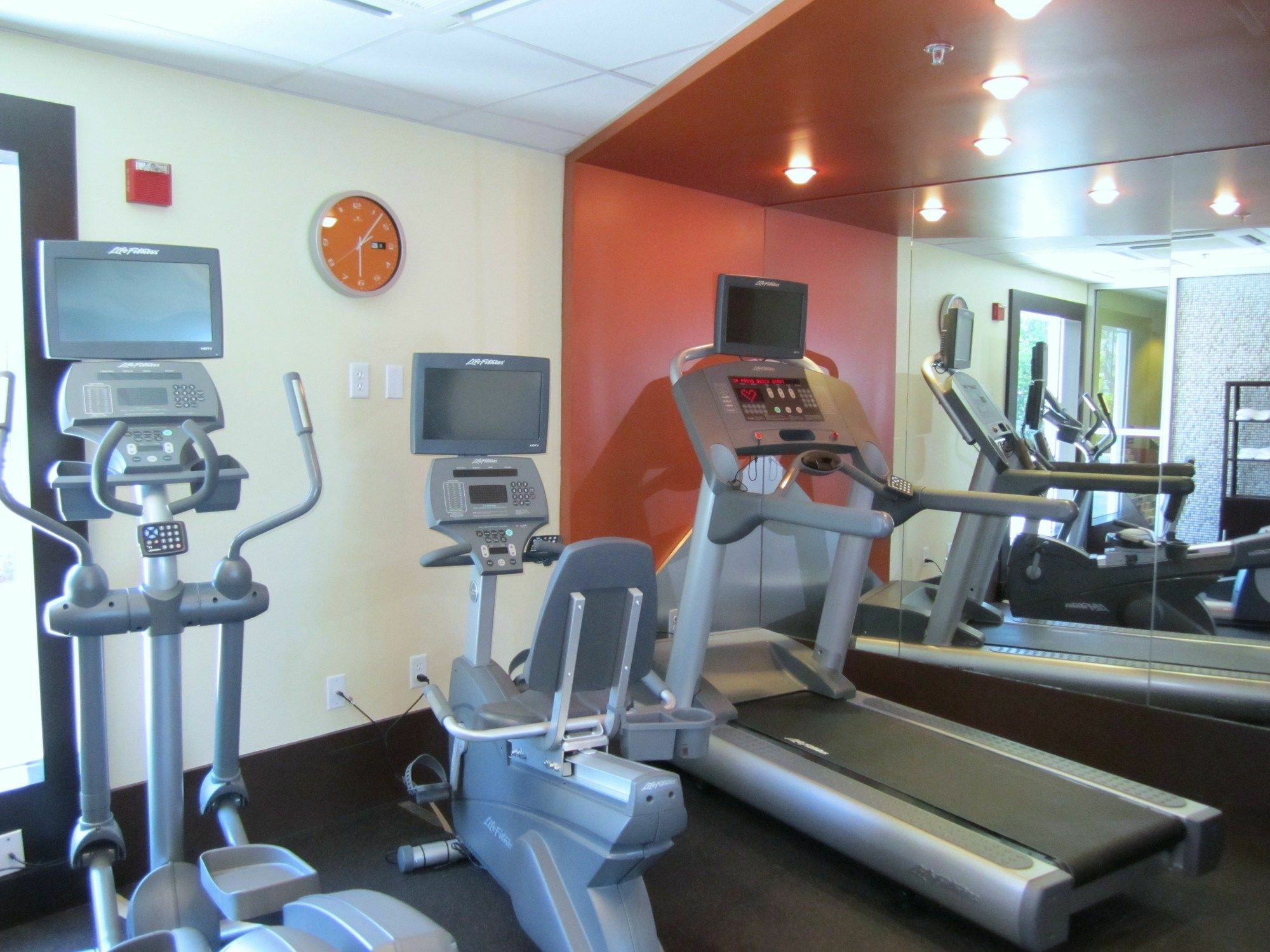 Holiday Inn Express Ft Lauderdale Cruise-Airport By Ihg Форт-Лодердейл Экстерьер фото